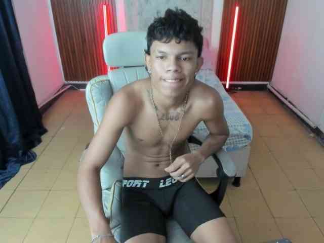juan-mhata Sex Cam Show