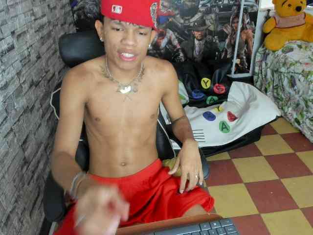juan-mhata Live Webcam on BongaCams