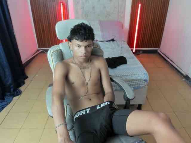 juan-mhata Sex Cam Show