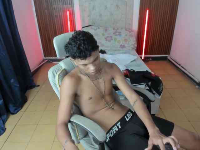 juan-mhata Sex Cam Show