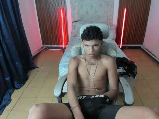 juan-mhata Sex Cam Show