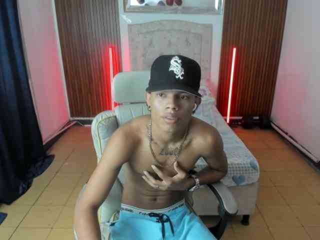 juan-mhata Sex Cam Show