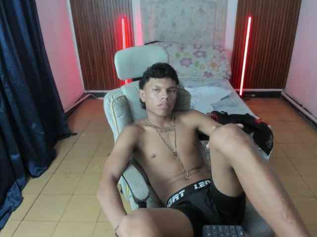 juan-mhata Sex Cam Show