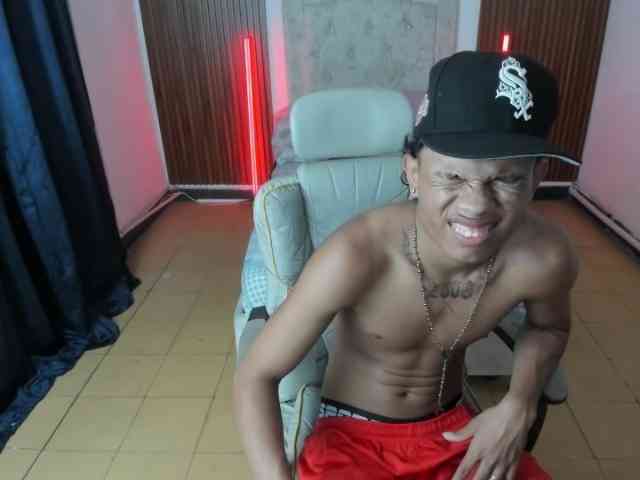 juan-mhata Sex Cam Show