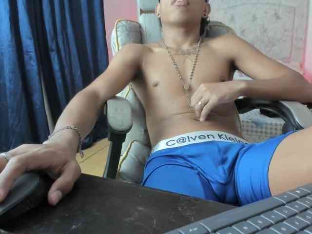 juan-mhata Sex Cam Show