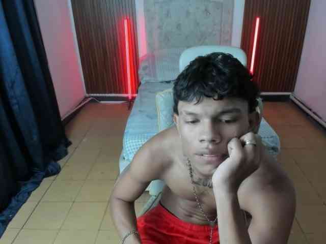 juan-mhata Sex Cam Show