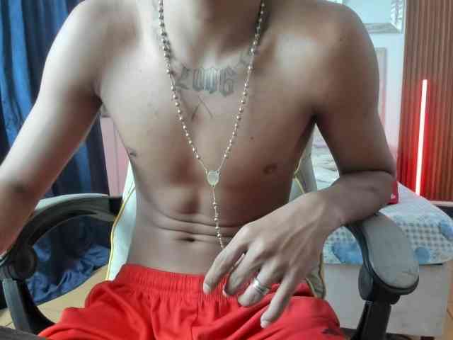 juan-mhata Sex Cam Show