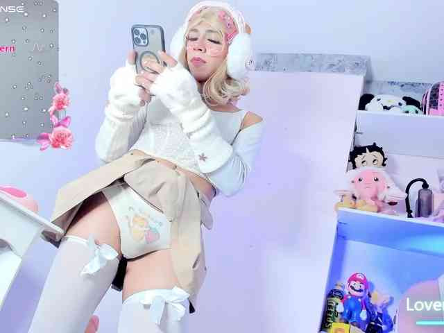 Danigrovers Live Webcam on BongaCams
