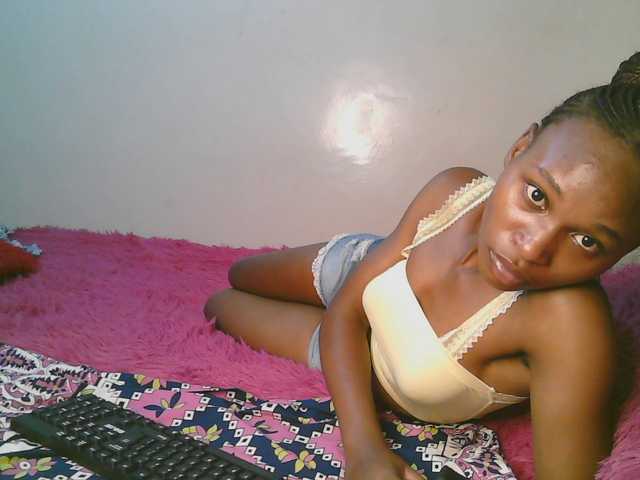 cute-tasha live cam on BongaCams