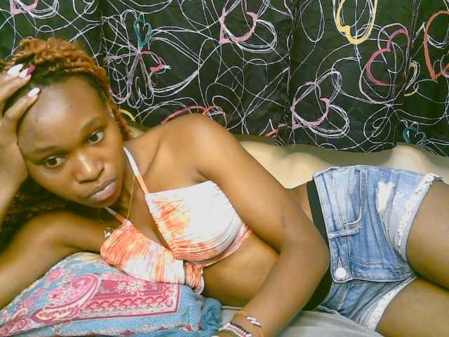 cute-tasha live cam on BongaCams