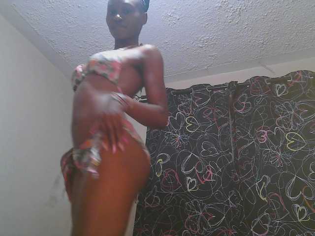 cute-tasha live cam on BongaCams