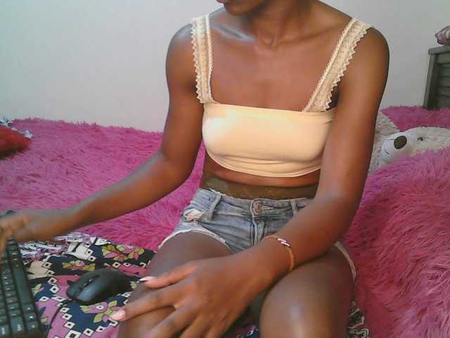 cute-tasha live cam on BongaCams