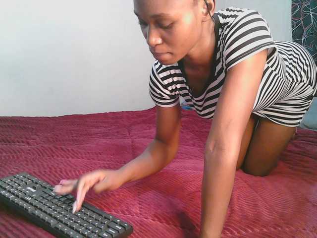 cute-tasha live cam on BongaCams