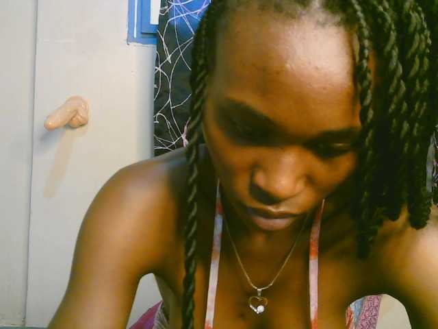 cute-tasha live cam on BongaCams