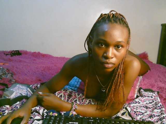 cute-tasha live cam on BongaCams