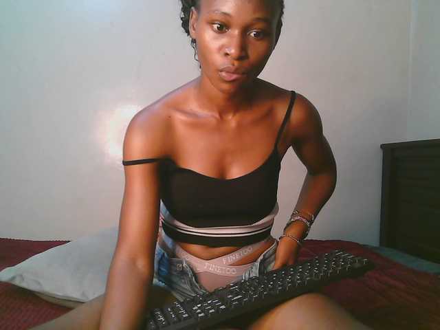 cute-tasha live cam on BongaCams