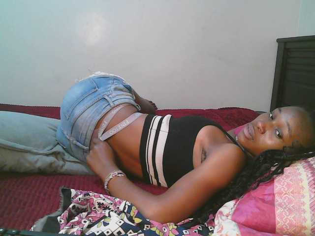 cute-tasha live cam on BongaCams