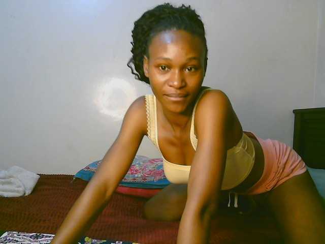 cute-tasha live cam on BongaCams
