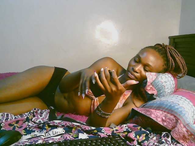 cute-tasha live on BongaCams