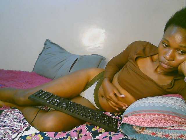 cute-tasha live cam on BongaCams