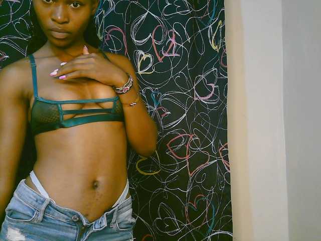 cute-tasha live cam on BongaCams