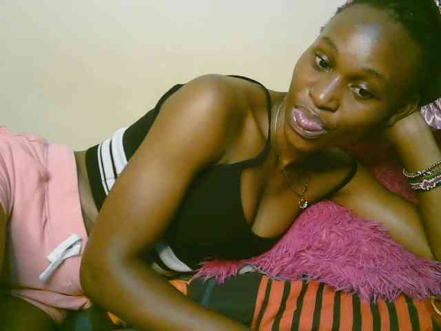 cute-tasha webcam