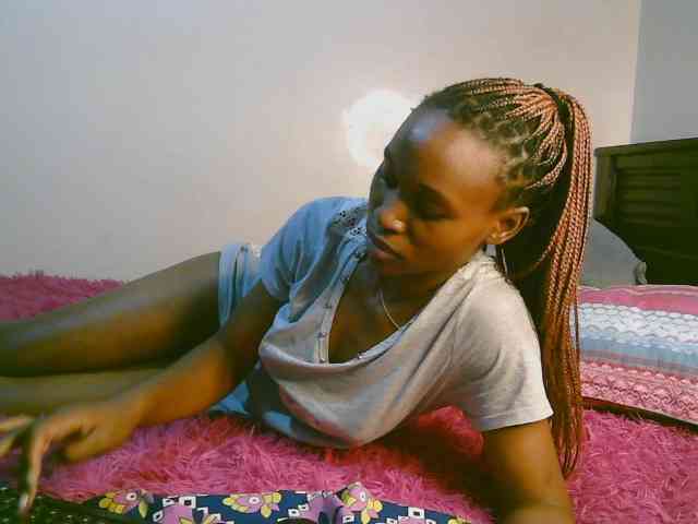 cute-tasha webcam