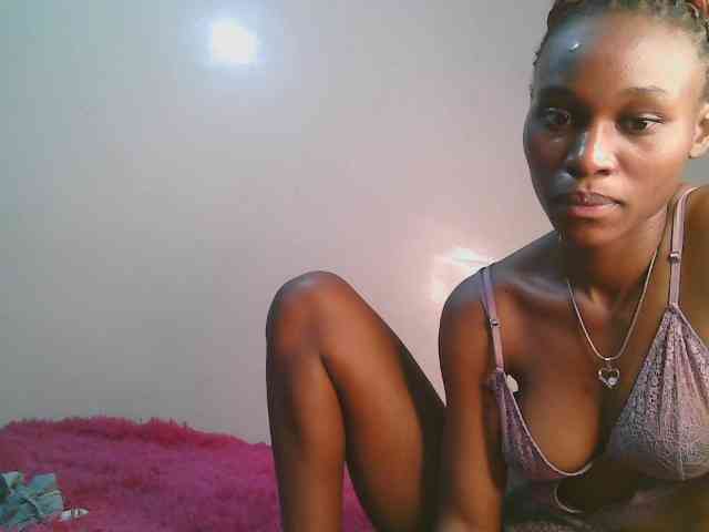 cute-tasha webcam