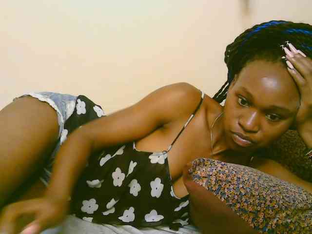 cute-tasha webcam