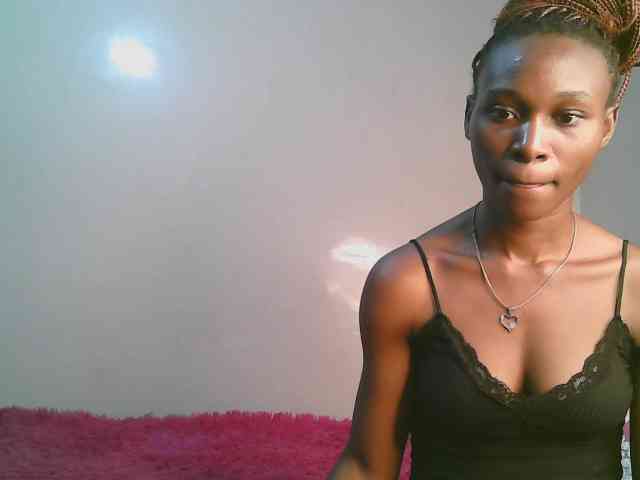 cute-tasha webcam