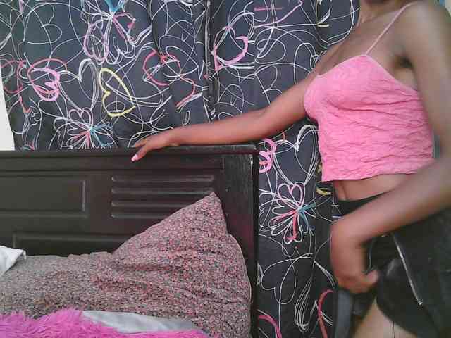 cute-tasha webcam