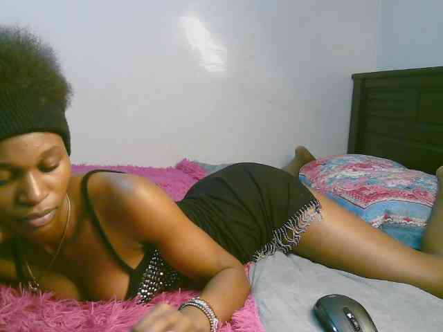 cute-tasha webcam