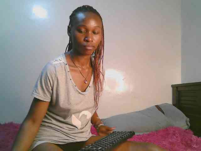 cute-tasha webcam