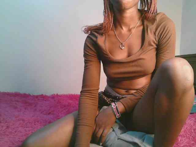 cute-tasha webcam