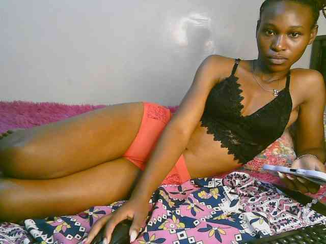 cute-tasha webcam