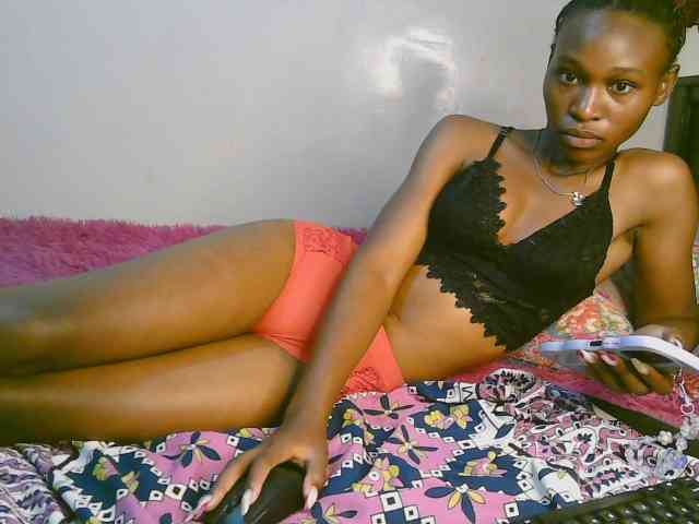 cute-tasha webcam