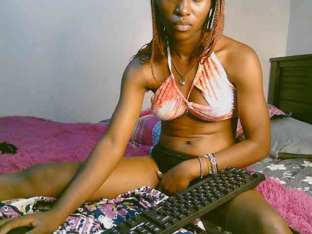 cute-tasha webcam