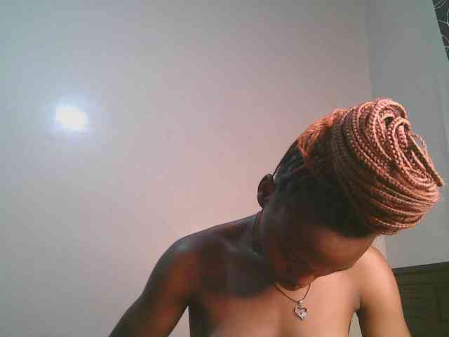 cute-tasha webcam