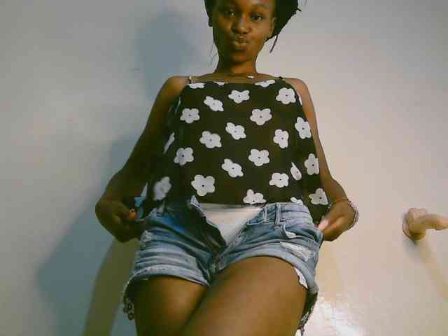 cute-tasha webcam