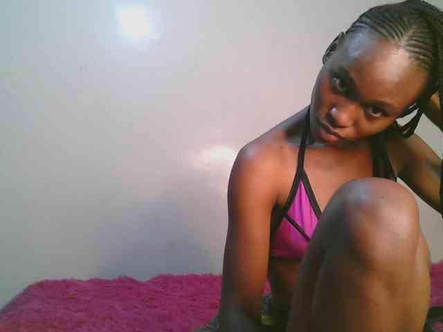 cute-tasha webcam