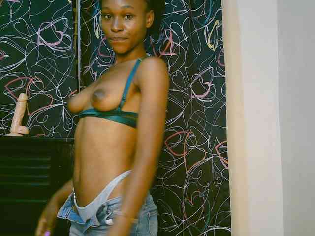 cute-tasha webcam