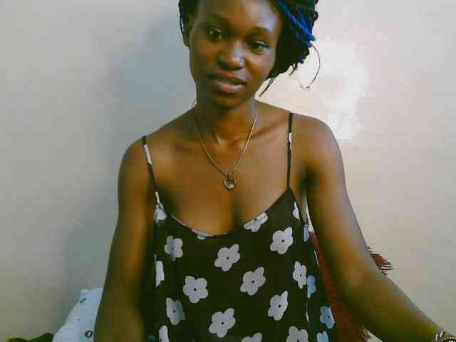 cute-tasha webcam