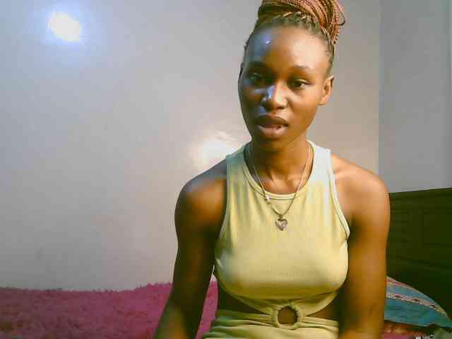 cute-tasha webcam