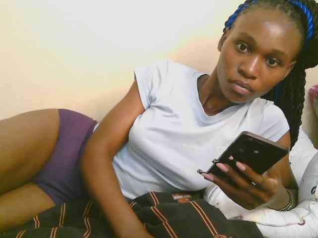 cute-tasha webcam