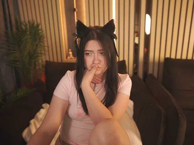 SecretKiraa, live now on BongaCams