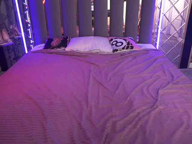 SecretKiraa webcam