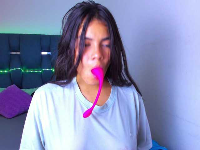 crazybaby-squirt live cam on BongaCams