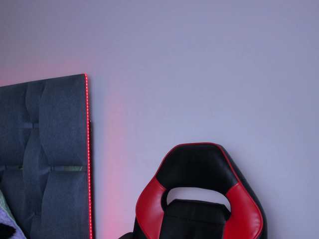 crazybaby-squirt's BongaCams show and profile