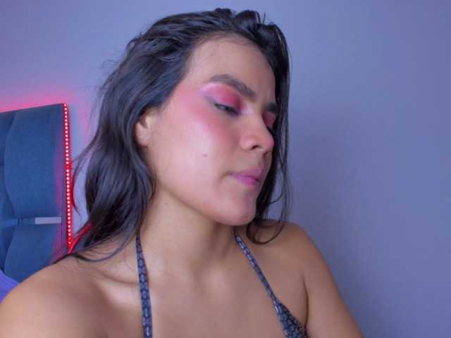 crazybaby-squirt's BongaCams show and profile