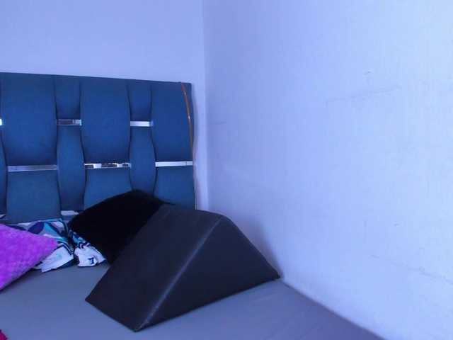 crazybaby-squirt live cam on BongaCams
